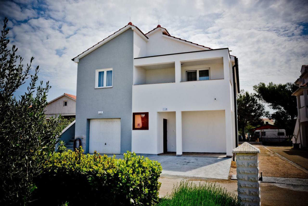 Apartments Mica Vrsi Esterno foto